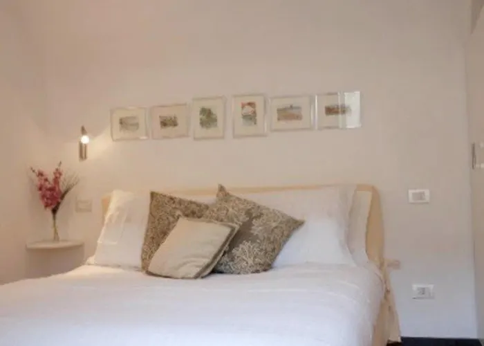 Σπίτι διακοπών 2 Bed House Sleeps 5 - Terrace - Communal Pool